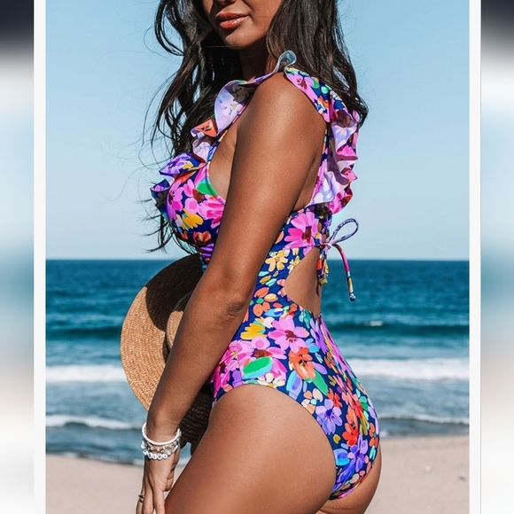 SOLD. CUPSHE Women's Ruffled One Piece #538 - Picture 10 of 11